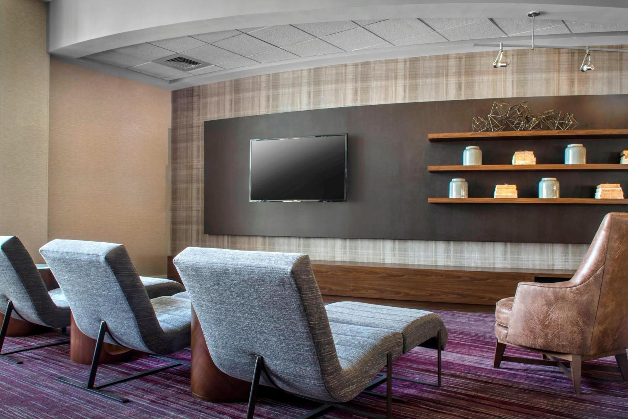 Courtyard By Marriott Newark Elizabeth Hotel Bagian luar foto