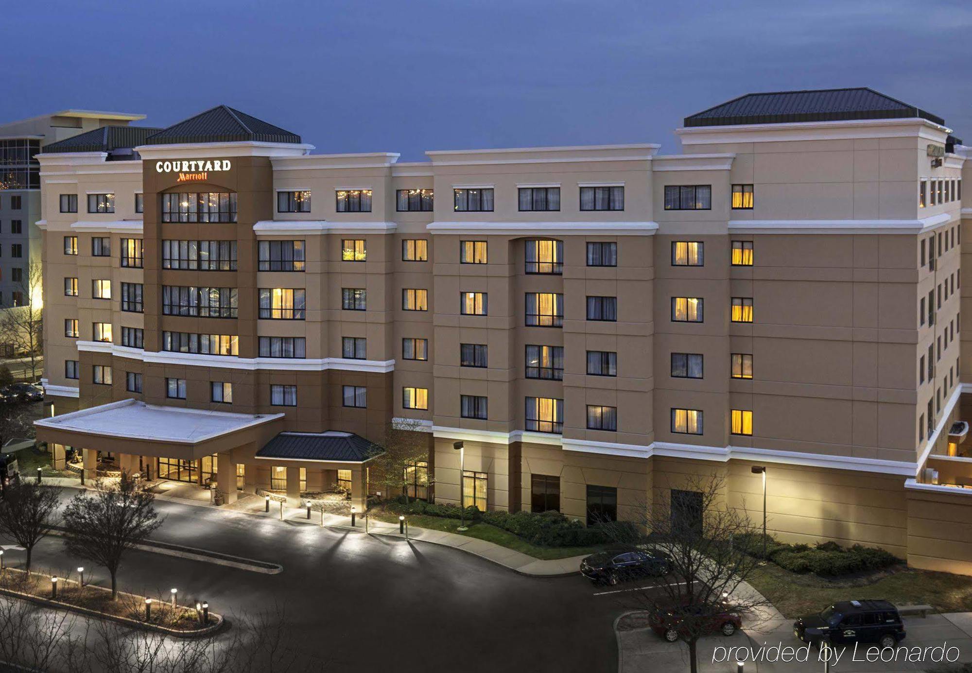 Courtyard By Marriott Newark Elizabeth Hotel Bagian luar foto